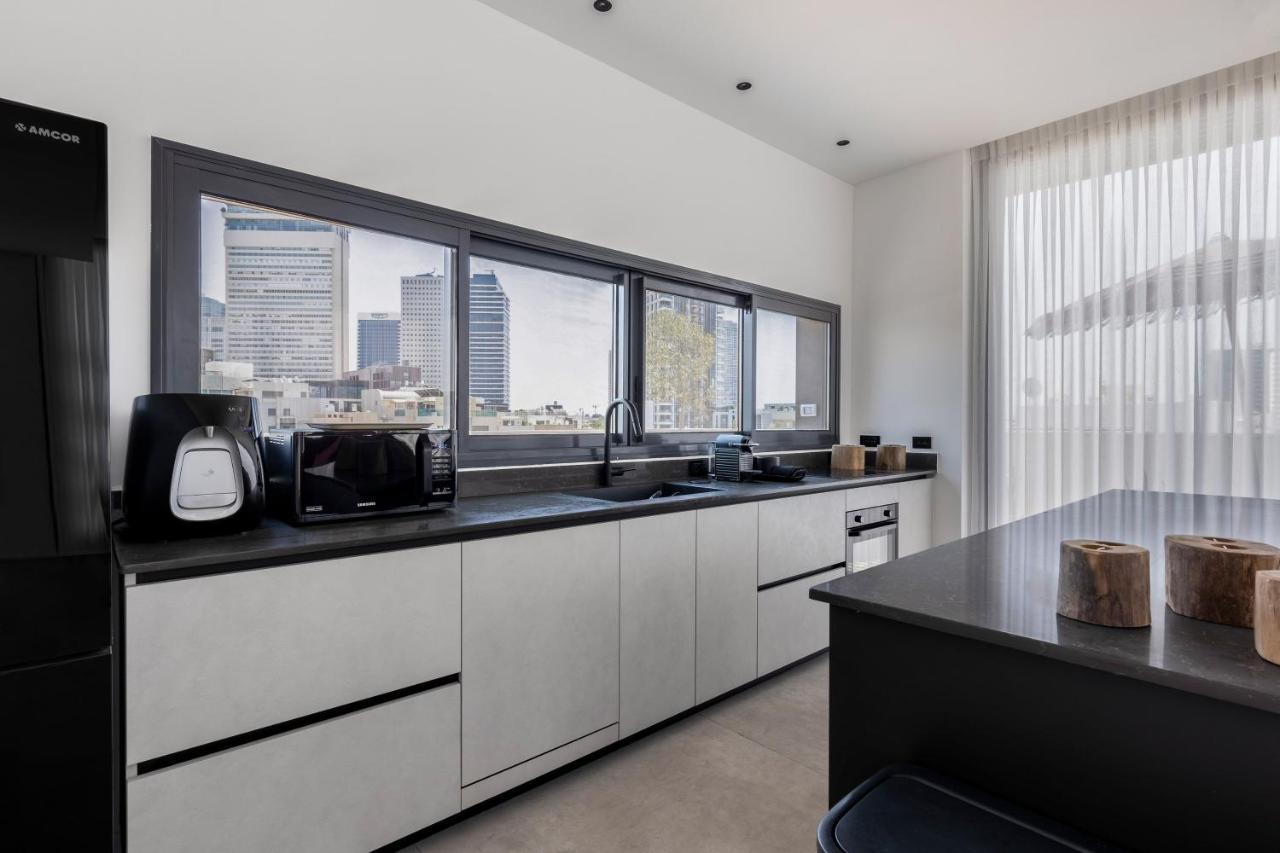 Blue Sky Penthouse By Five Stay Tel Aviv Exterior foto